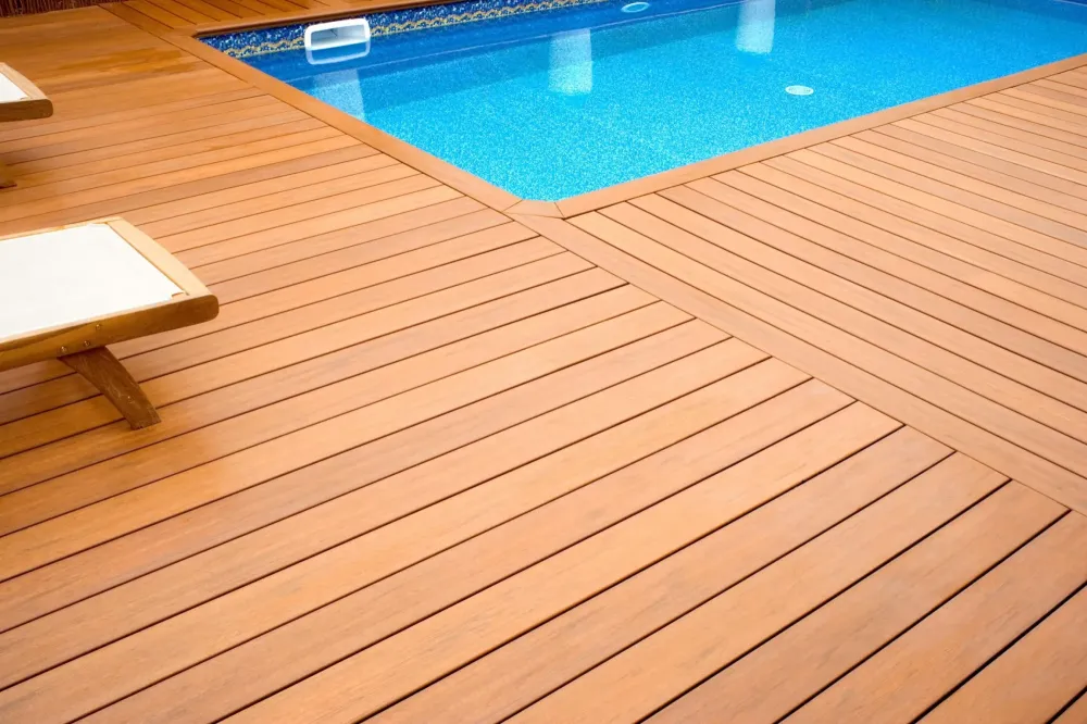 Pose de terrasses en bois près de Ormes